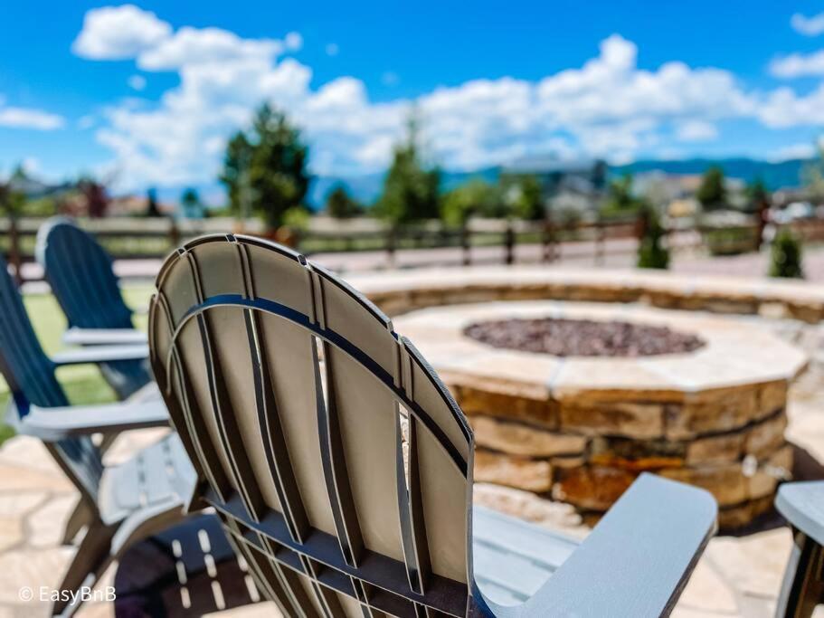 ✶Falcon'S Nest✶Hot Tub/Games/Mins To Usafa &Hiking Villa Monument Exterior foto